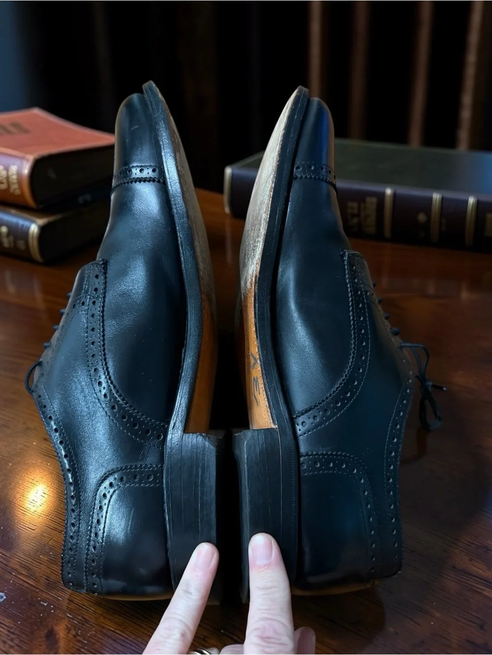 Allen Edmonds Sanford Black Cap Toe Brogue Derby 10.5E 5707 Made in USA Excellen